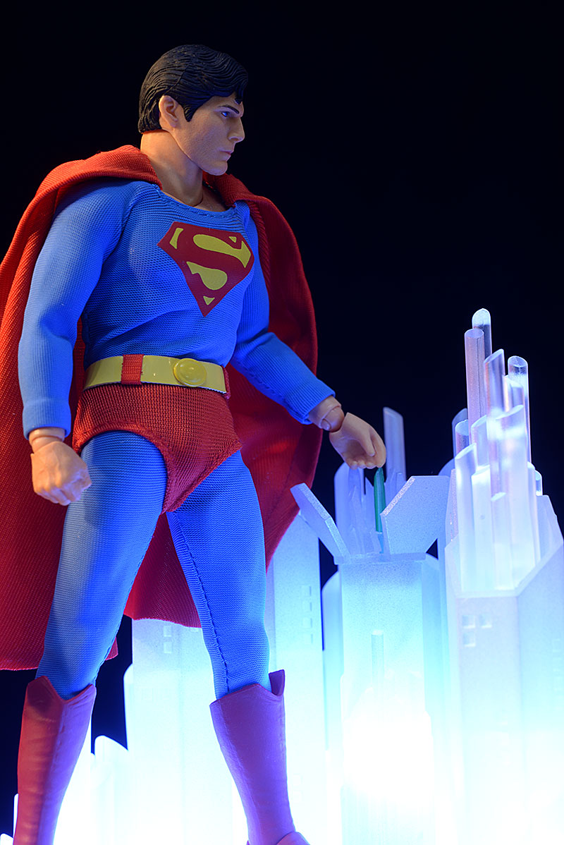 Superman 1978 Edition One:12 Collective action figure by Mezco