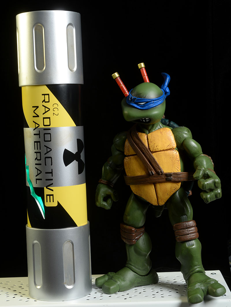 Teenage Mutant Ninja Turtles Mutagen Canister Prop Replica TMNT by NECA