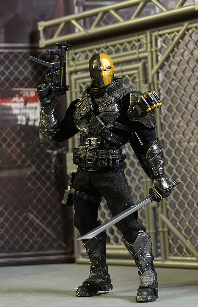 Deathstroke PX exclusive One:12 Collective action figure by Mezco