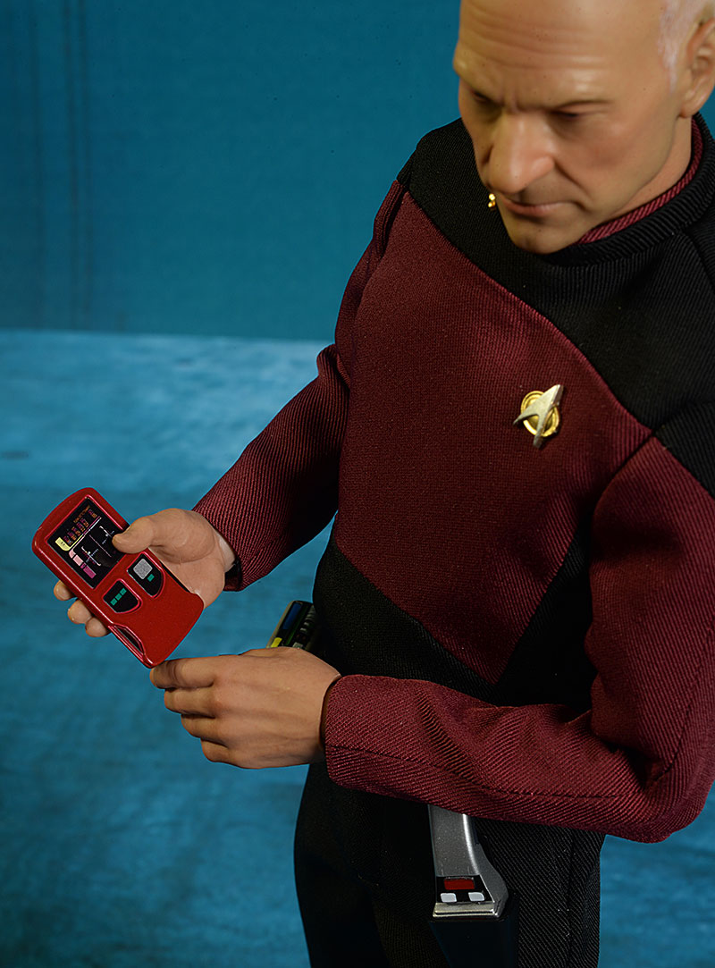 Captain Picard Star Trek Next Generation 1/6 action figure by Quantum Mechanix