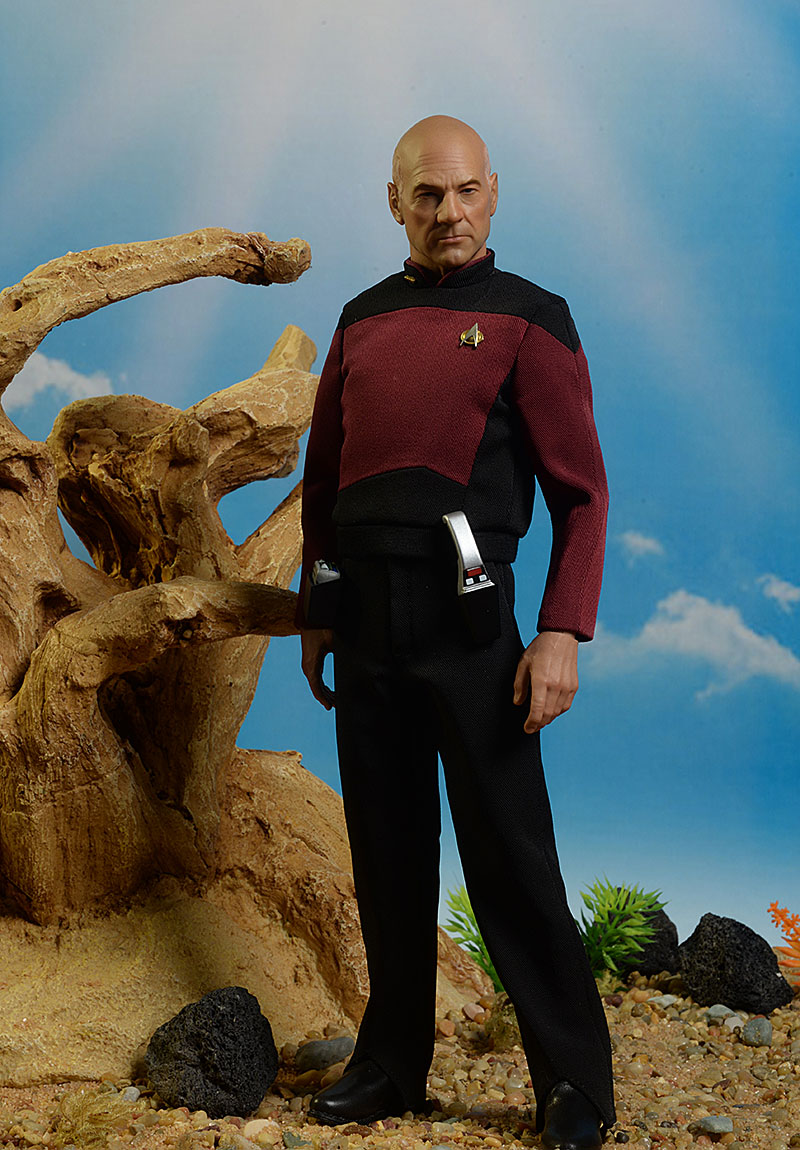 Captain Picard Star Trek Next Generation 1/6 action figure by Quantum Mechanix