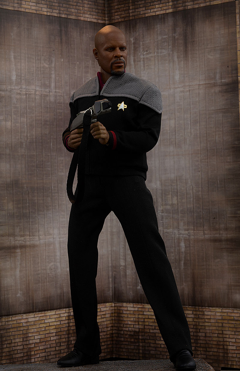 Captain Sisko Star Trek Deep Space Nine sixth scale action figure by EXO-6