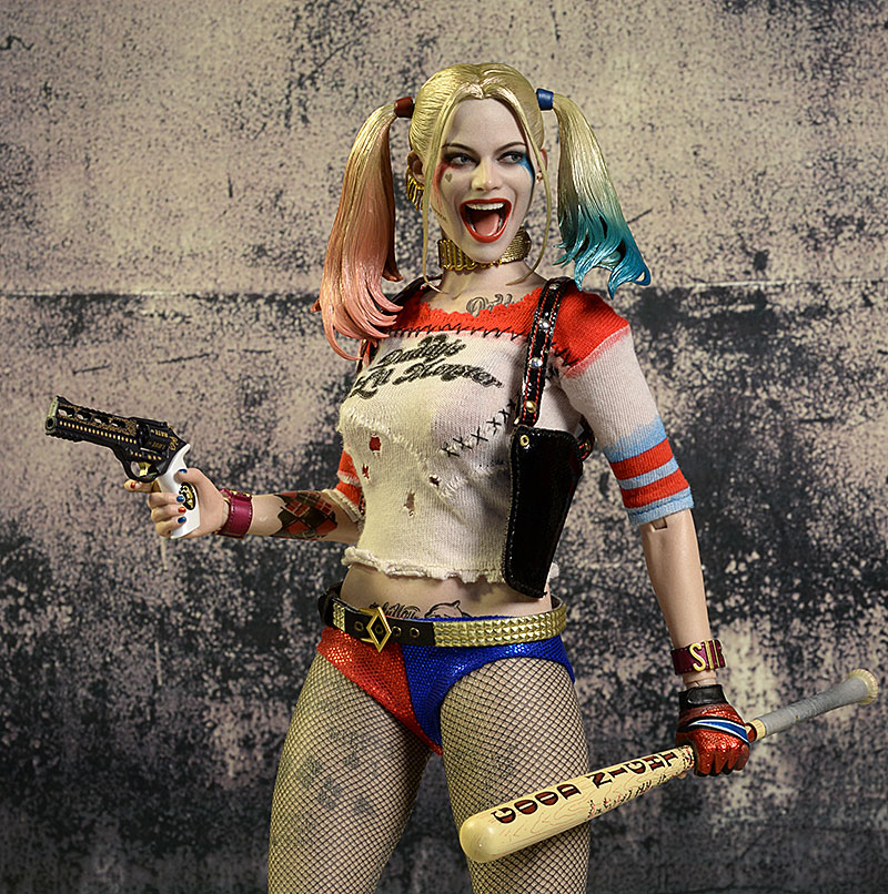 Hot Toys Harley Quinn action figure