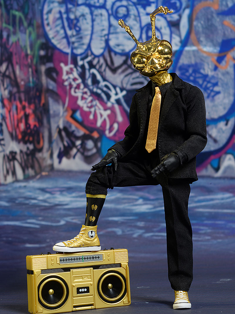 Gomez Gold 2020 Toy Fair Exclusive One:12 action figure by Mezco