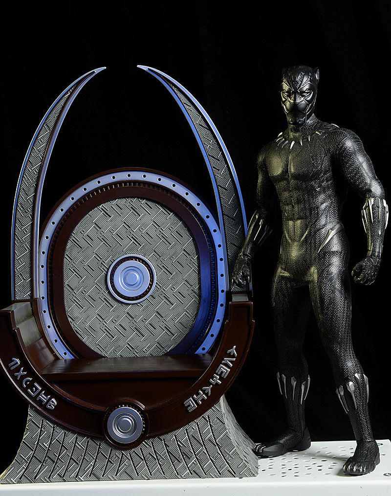 Wakanda Throne Black Panther sixth scale diorama by Hot TOys