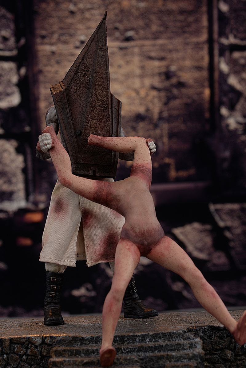 Red Pyramid Thing Silent Hill 2 One:12 action figure by Mezco