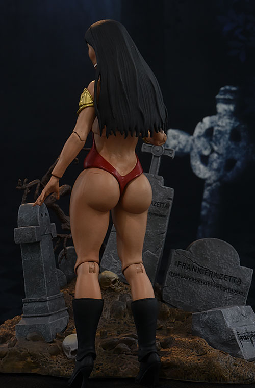 Vampirella action figure by Frazetta Girls